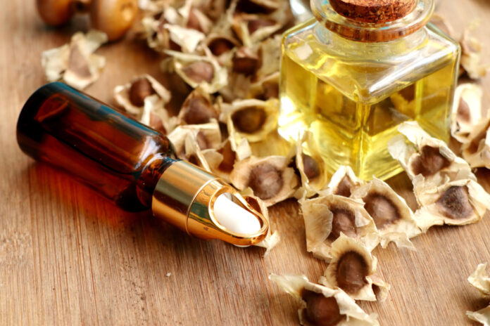 L’huile de moringa vertus et utilisations 